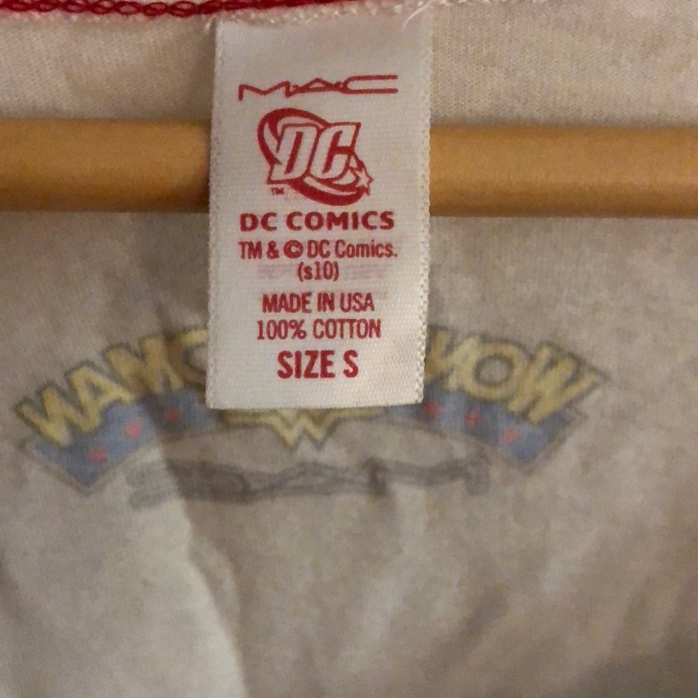 Wonder Woman T - Picture 4 of 4